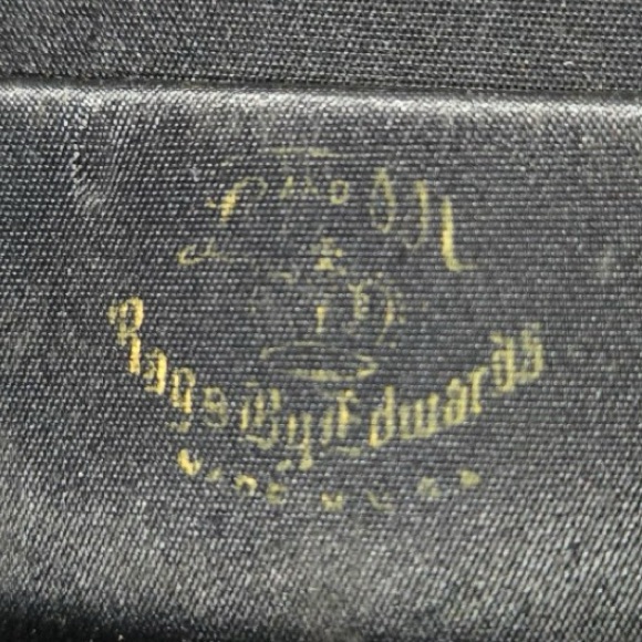 Vintage Floral Embroidered Tapestry Black Crossbody Bag - Picture 2 of 12